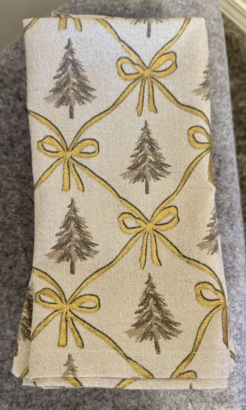 Rachel Ashwell Shabby Chic Christmas Napkins Set 6 +1 Gold Trees Bows